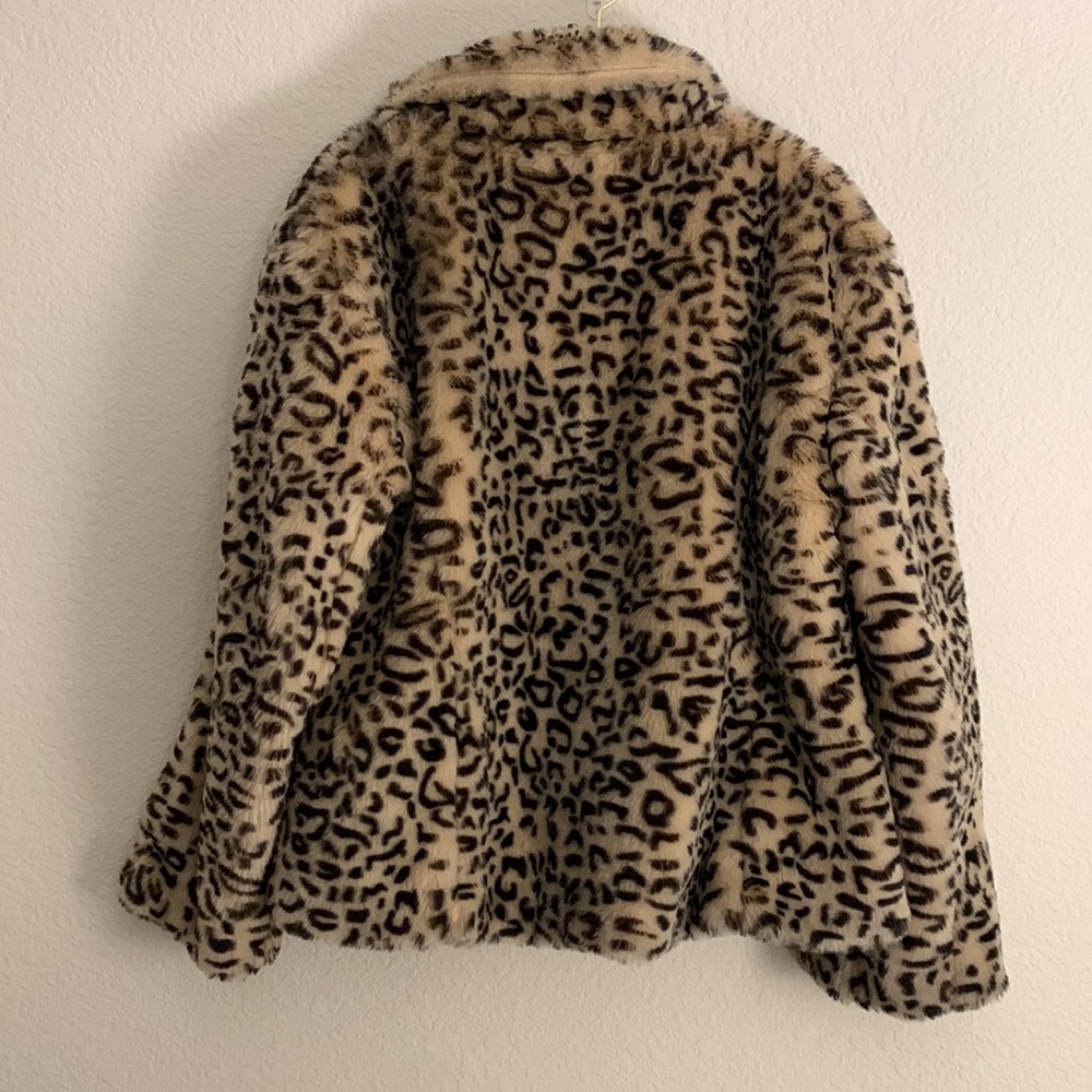 Fate Leopard Print Fuzzy Jacket π - Picture 6 of 6